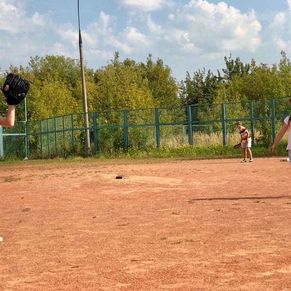 Бейсбольная площадка