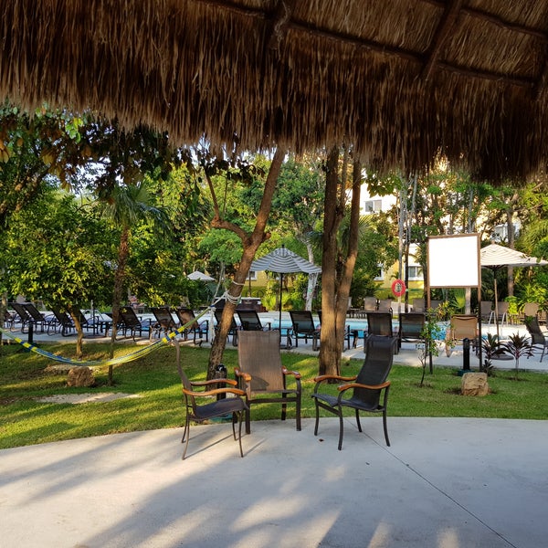 9/23/2017 tarihinde Hugo A.ziyaretçi tarafından Courtyard Cancun Airport'de çekilen fotoğraf