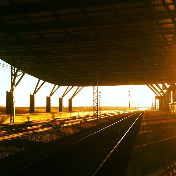 Estacion De Burgos Rosa De Lima Bahnhof In Burgos