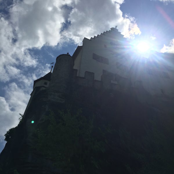 รูปภาพถ่ายที่ Schloss Lenzburg โดย Rusty เมื่อ 5/15/2016