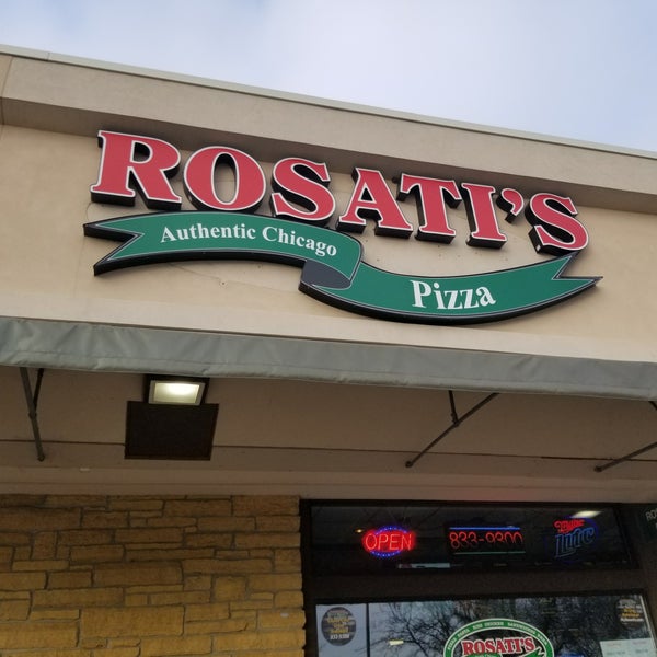 Foto tirada no(a) Rosati&#39;s Pizza por Joey R. em 1/25/2018