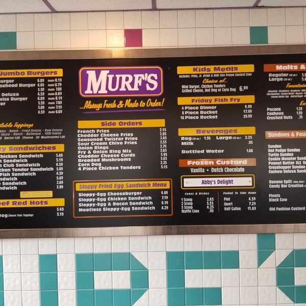7/10/2018에 Joey R.님이 MURF&#39;S Frozen Custard and Jumbo Burgers에서 찍은 사진