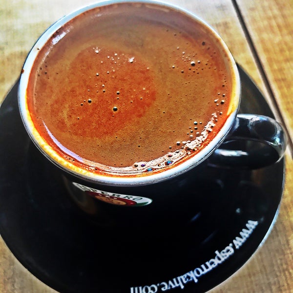 8/15/2017 tarihinde Yilmaz Y.ziyaretçi tarafından ŞATO Cafe'de çekilen fotoğraf