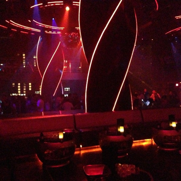 Foto tirada no(a) ORO Nightclub por Regina B. em 7/25/2013