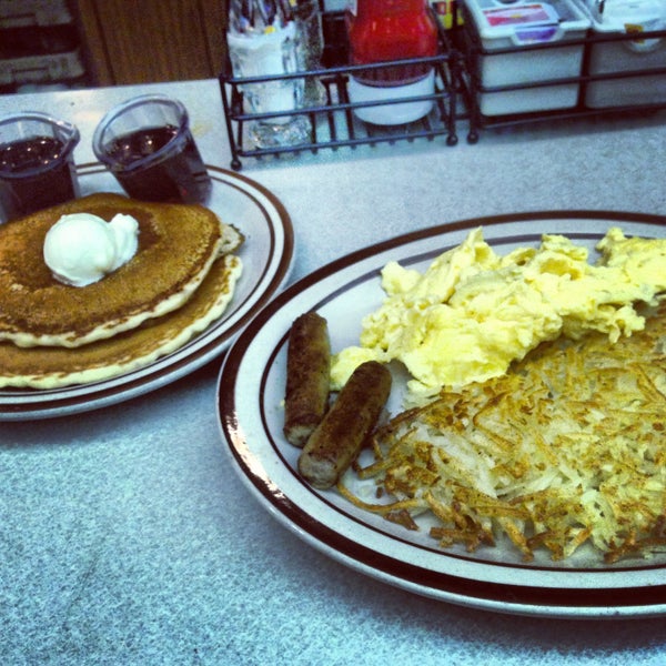 Denny's - 8 tips