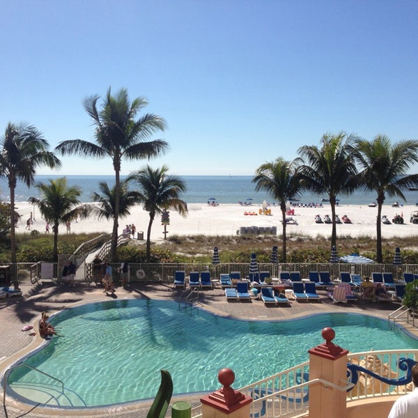2/2/2013にLaura G.がPink Shell Beach Resort and Marinaで撮った写真