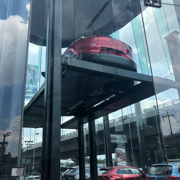  Mazda Torre Norte - Concesionaria de autos