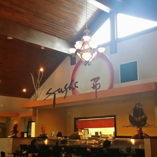 Photo taken at Haiku Sushi Steakhouse by David A. on 3/21/2014