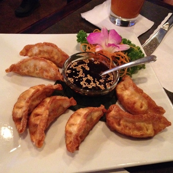 Foto tomada en Montien Boston - Thai Restaurant  por Jessica H. el 6/21/2014