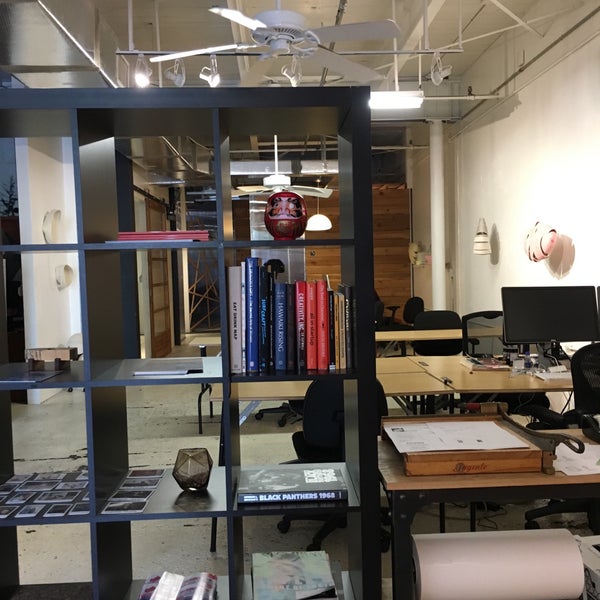 Photos at The Box Jelly (Now Closed) Ala Moana Kakaako 1 tip