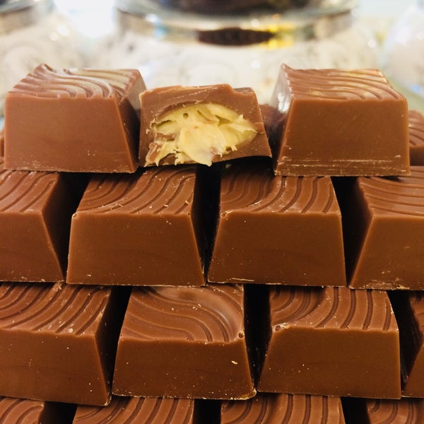 Happy Chocolate