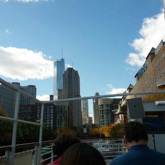 Foto tirada no(a) Chicago Line Cruises por Fabio Y. em 10/10/2012