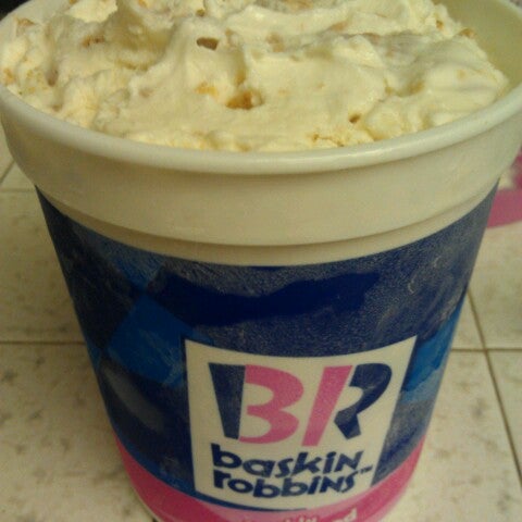 Baskin Robbins Ice Cream Shop In Fontana