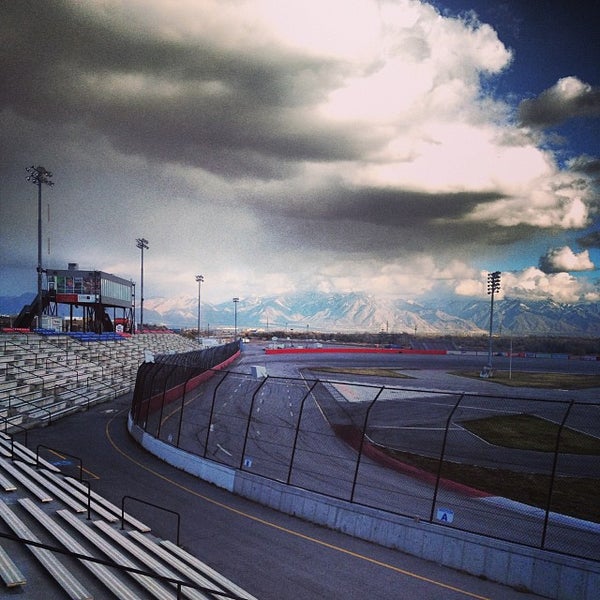 Снимок сделан в Rocky Mountain Raceways пользователем Dave D. 11/4/2013