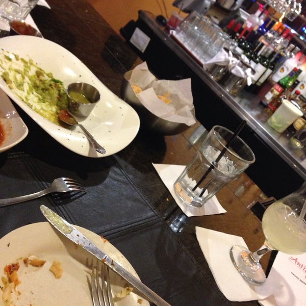 1/28/2014にD S.がAntigua Mexican and Latin Restaurantで撮った写真