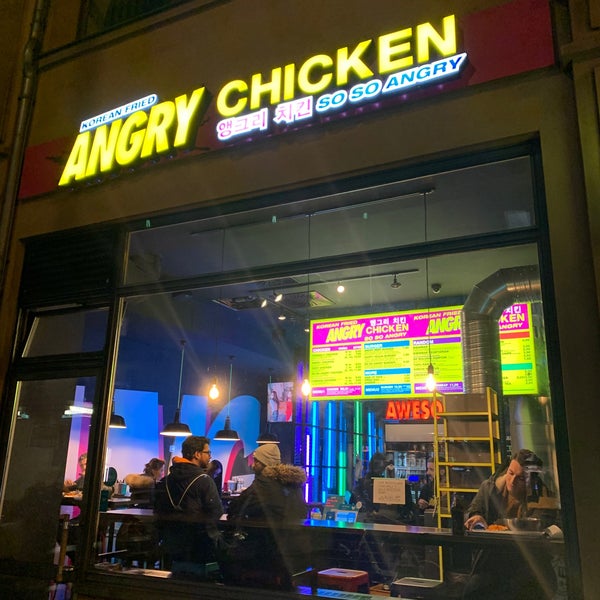 รูปภาพถ่ายที่ Angry Chicken โดย Ilya V. เมื่อ 11/16/2019