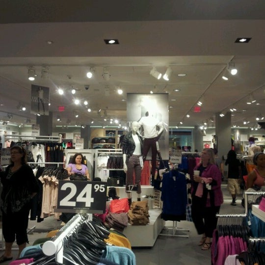 Photos at H M Clothing Store in Jacksonville