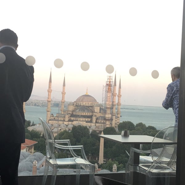 Das Foto wurde bei Hotel Arcadia Blue Istanbul von Merve C. am 6/24/2016 aufgenommen