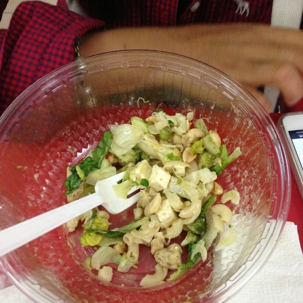 3/28/2013にOctavio C.がSUND Snack &amp; Saladsで撮った写真