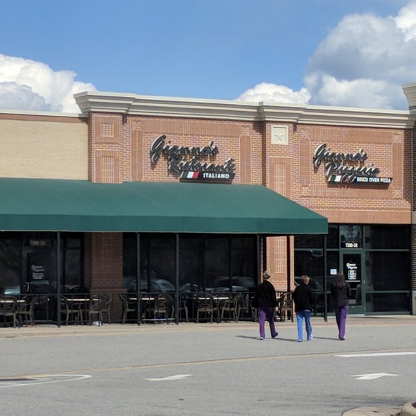 Gianna's Pizzeria 24 tips