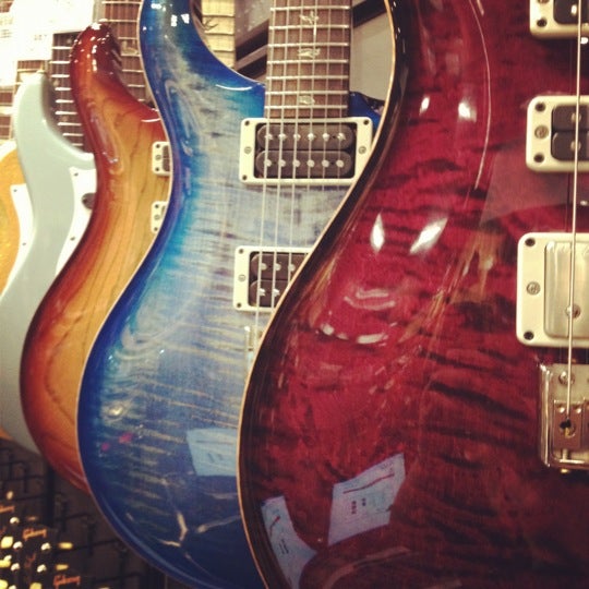 Guitar Center Music Store in East Louisville