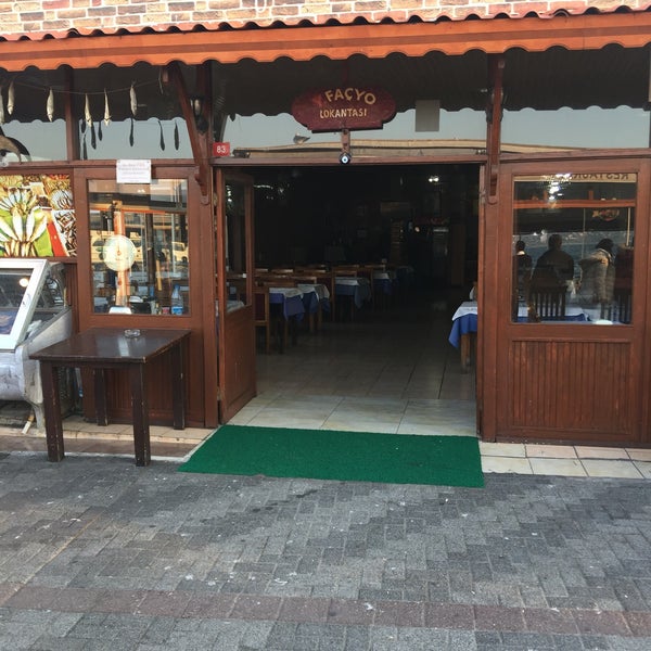 Photo taken at Façyo Restaurant by Hasan E. on 4/5/2019
