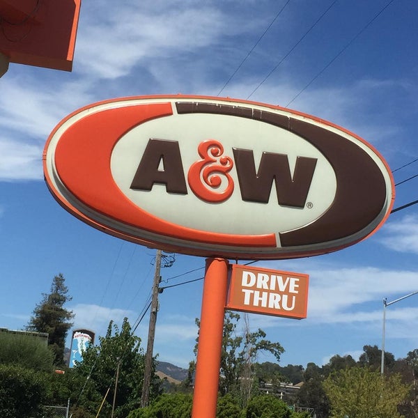 Photo taken at A&amp;W Restaurant by Jorge G. on 8/23/2015