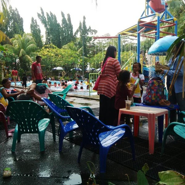Photos At Swimming Pool Villa Meruya Kembangan Jakarta