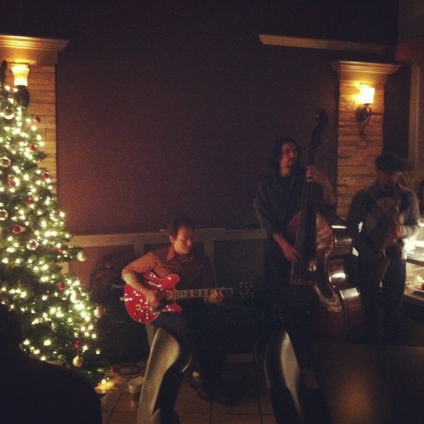 Foto scattata a The Tea Bar da Joohaney il 12/16/2012