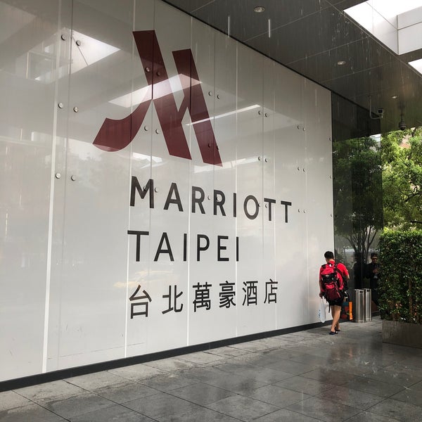 Photo taken at Taipei Marriott Hotel by mamat H. on 9/27/2019