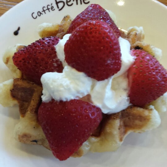 You must try the Strawberry and whipped cream waffle! Iced carmel latte machiatto  yummy!
