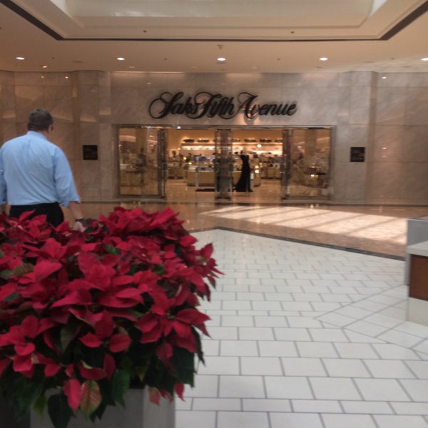 Saks Fifth Avenue Department Store in Palm Beach Gardens