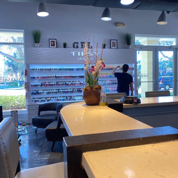 Tipsy Salon & Spa Jupiter Jupiter, FL