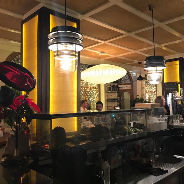 Foto diambil di Café Montesol Ibiza oleh S 🤗 pada 1/1/2018