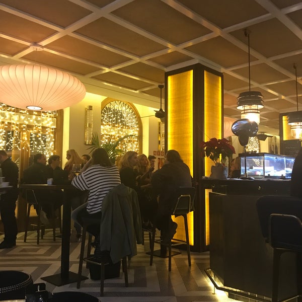 Foto diambil di Café Montesol Ibiza oleh S 🤗 pada 12/30/2017