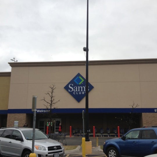 Sam's Club Warehouse Store in North Gateway