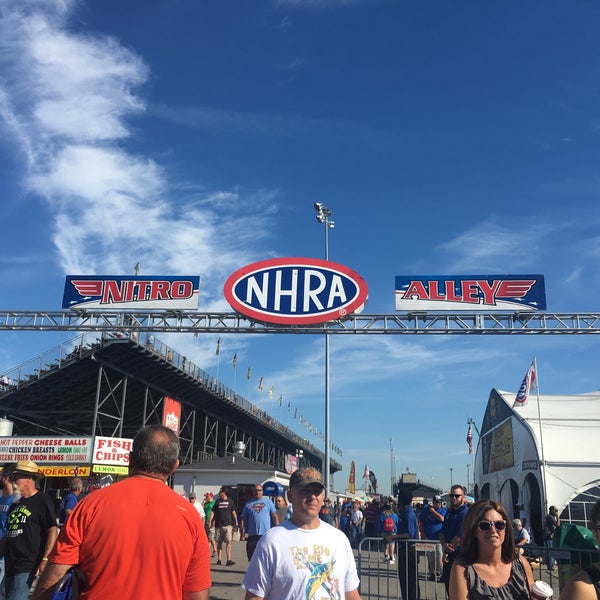 Foto diambil di Lucas Oil Raceway at Indianapolis oleh Darcy H. pada 9/4/2016