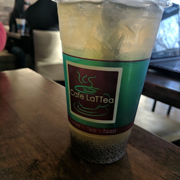 รูปภาพถ่ายที่ Cafe LaTTea โดย Monica เมื่อ 1/20/2018