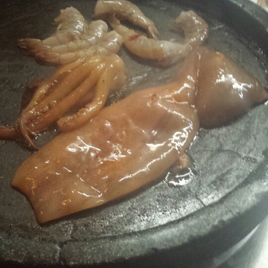 Das Foto wurde bei Hae Jang Chon Korean BBQ Restaurant von Monica am 7/29/2013 aufgenommen
