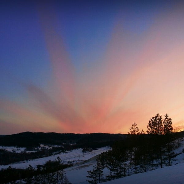 Снимок сделан в Хвалынский горнолыжный курорт пользователем Andrey M. 3/28/2013