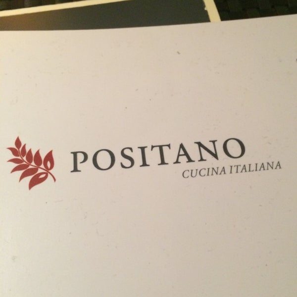 รูปภาพถ่ายที่ Positano โดย Thomas H. เมื่อ 10/10/2014