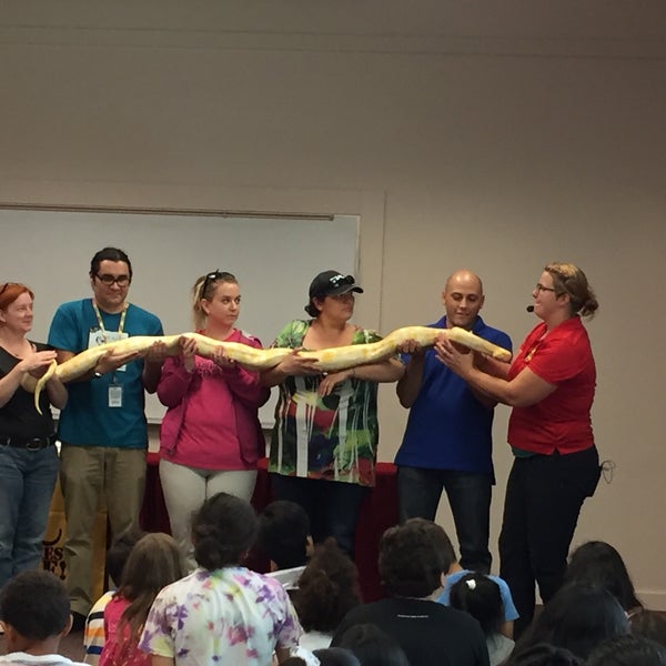 Chinn Park Regional Library 2 tips from 354 visitors