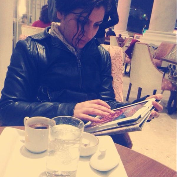 11/2/2013にSinem O.がManangich Cafeで撮った写真