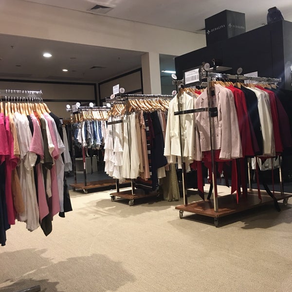 Estoque roupas deals