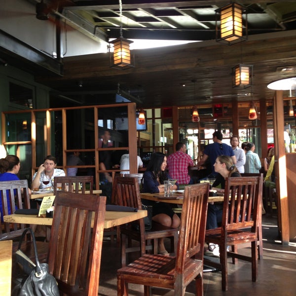 Foto diambil di Rimel&#39;s Bar And Grill oleh Aliza C. pada 5/3/2013