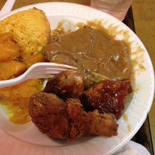 Photo taken at Charles&#39; Country Pan Fried Chicken by Dan W. on 12/16/2012