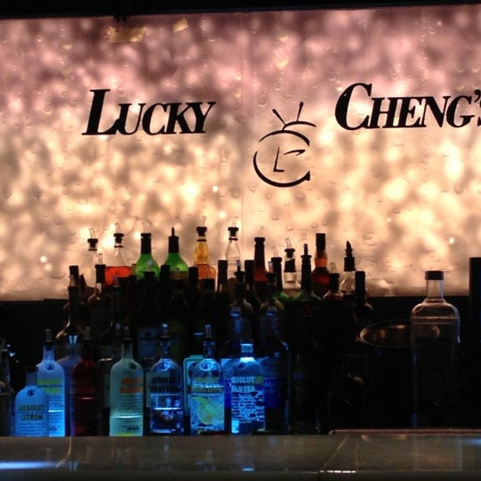 Foto diambil di Lucky Cheng&#39;s oleh Kristin T. pada 11/17/2012