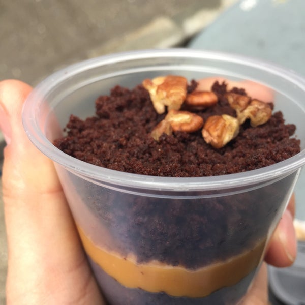 THE CAKE CUP IS A GREAT SNACK IN CASE YOU CANNOT FINISH AN ENTIRE 8-INCH CAKE TODAY