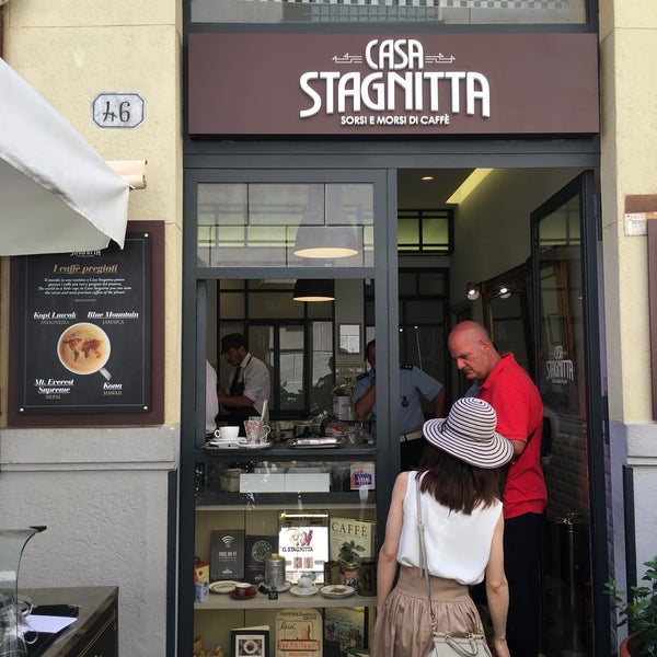 รูปภาพถ่ายที่ Ideal Caffé Stagnitta โดย masa i. เมื่อ 7/31/2017