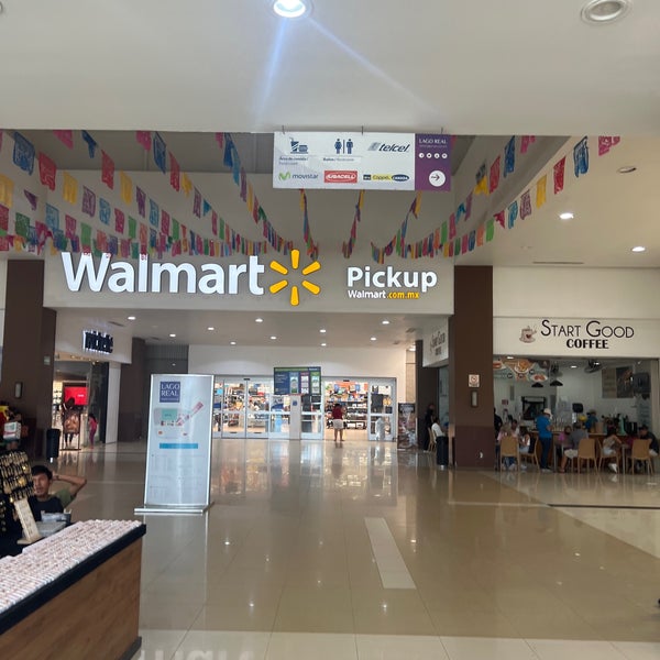 Walmart Hipermercado en Nuevo Vallarta